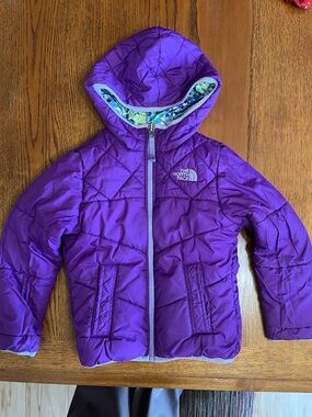 The North Face girls reversible jacket!